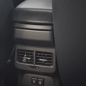 Maruti Brezza 2nd row AC vents
